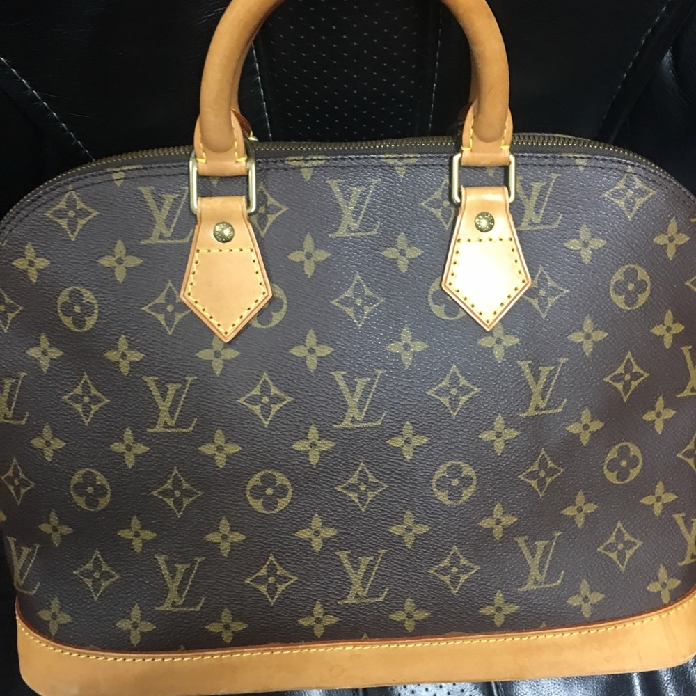 Louis Vuitton Alma